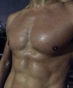 每天200俯卧撑可以增肌吗 锻炼每天200俯卧撑有效吗 每天200俯卧撑可以增肌吗 锻炼每天200俯卧撑有效吗